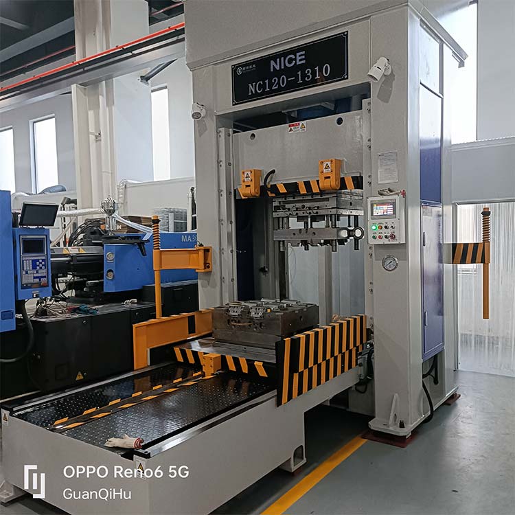 NC200.150.120.70.50.30吨立式磁盘合模机,飞模机,翻模