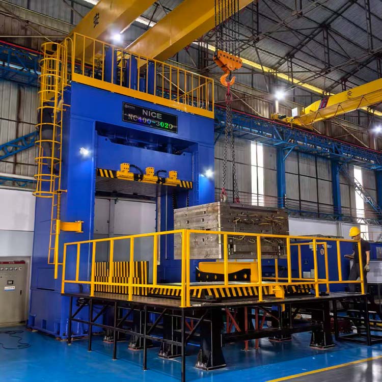 NC400-3020立式磁盘合模机,飞模机,翻模机,棒料深孔钻,