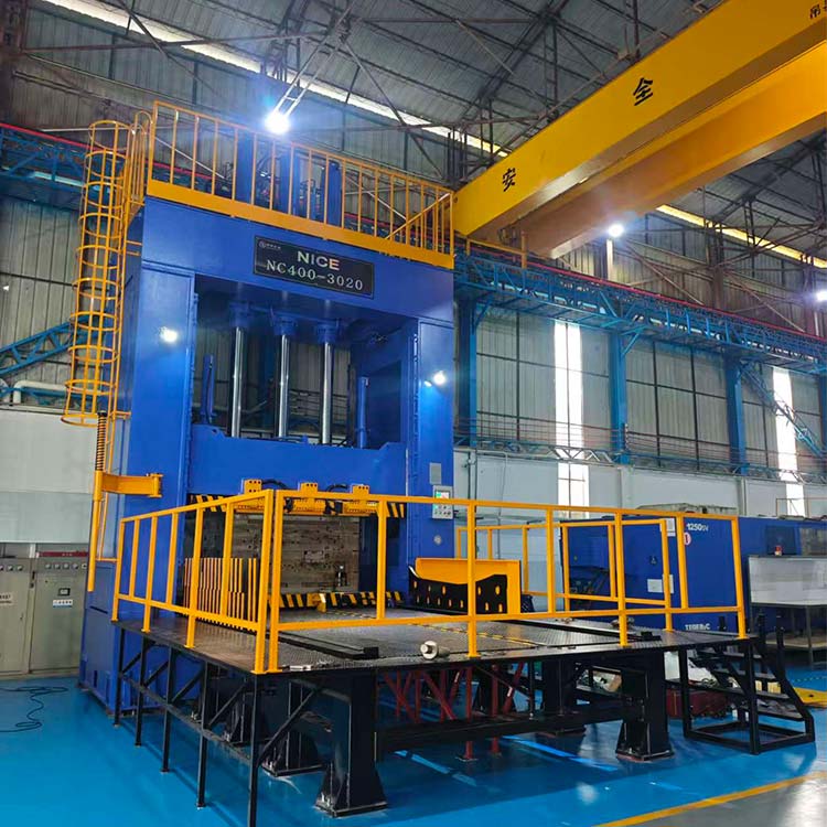 NC200.150.120.70.50.30吨立式磁盘合模机,飞模机,翻模