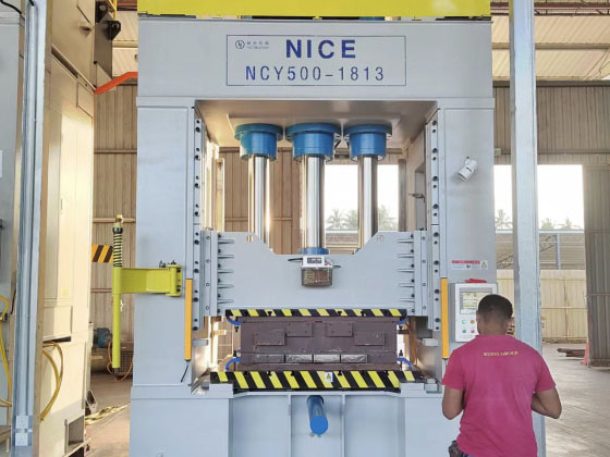 马来西亚油压机客户